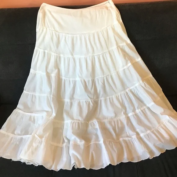 Gorgeous Skirt for Summer - Picture 6 of 8